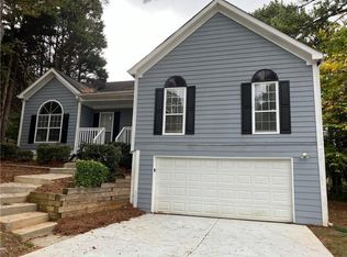 1820 Stone Forest Dr, Lawrenceville, GA 30043