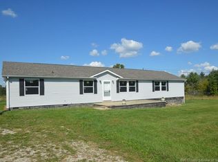 2945 E Crothersville Rd, Austin, IN 47102