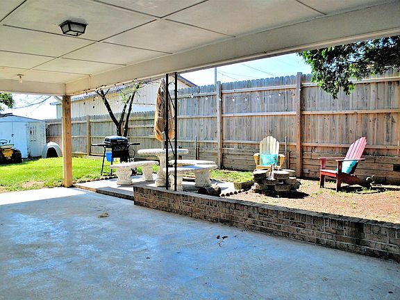 3rd image of 6211 Skyview Cir