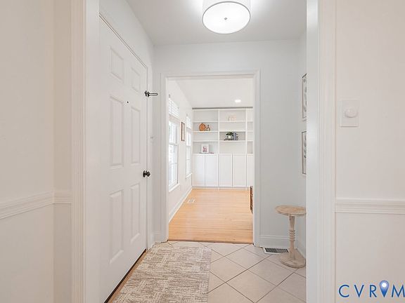 5th image of 2109 Oakhampton Pl