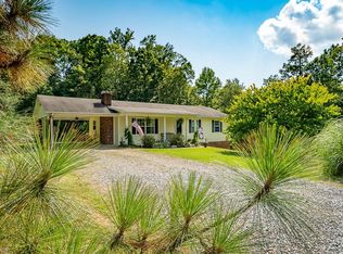 367 Woodlee Dr, Advance, NC 27006