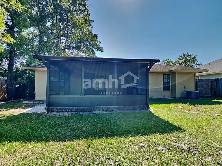 8016 Queensferry Ln — Photo 22