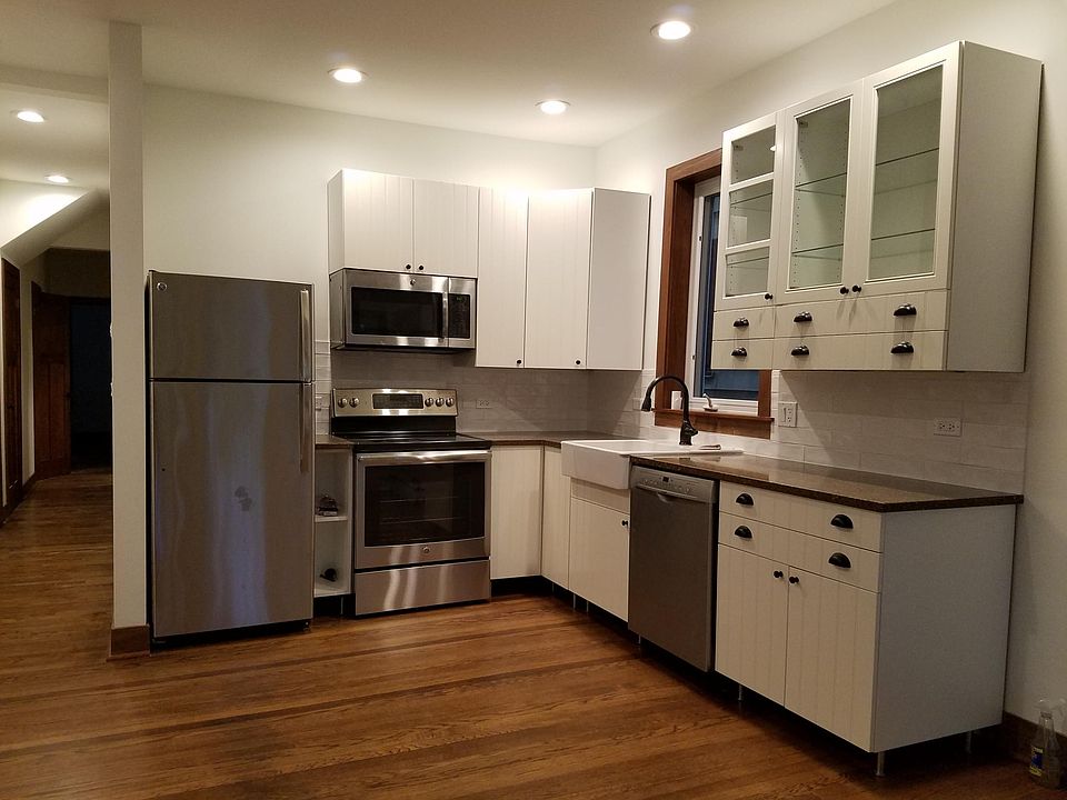 1st image of 1010 Garnett Pl #2