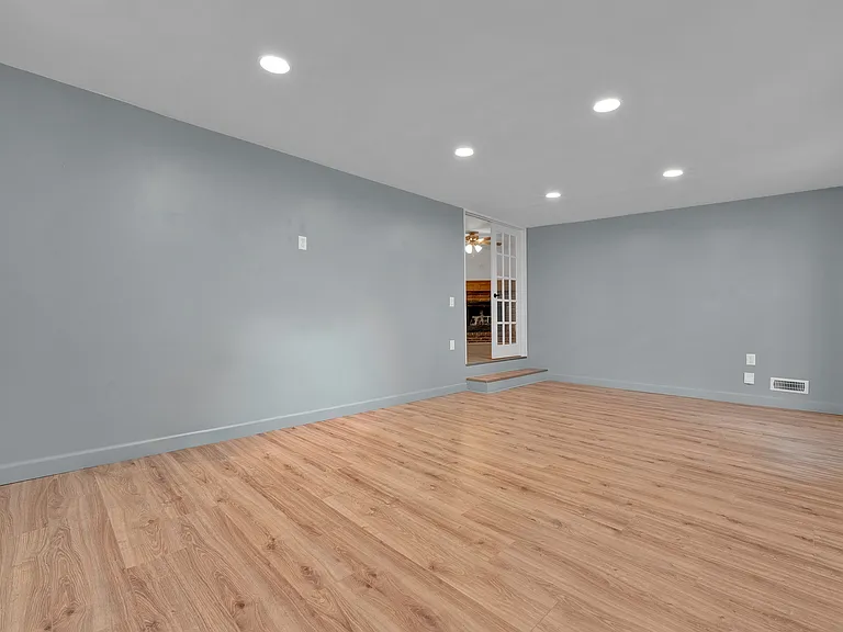 449 Madrina Ct — Photo 25