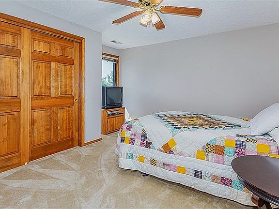 3rd image of 3702 SE 167th Ct