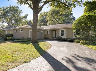 7844 Tomahawk Rd, Prairie Village, KS 66208