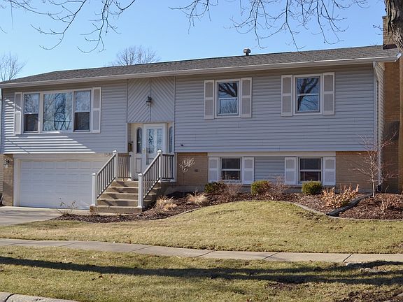 2nd image of 15454 Orogrande St