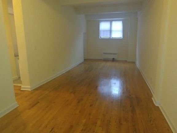 3rd image of 4242 80th St APT 1R