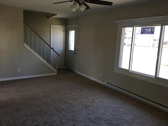 3rd image of 65 Kathie Ct