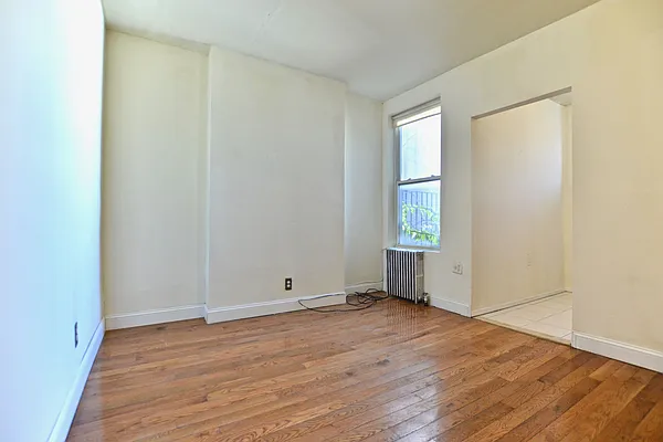 Rented by Rental Solutions Inc | media 14