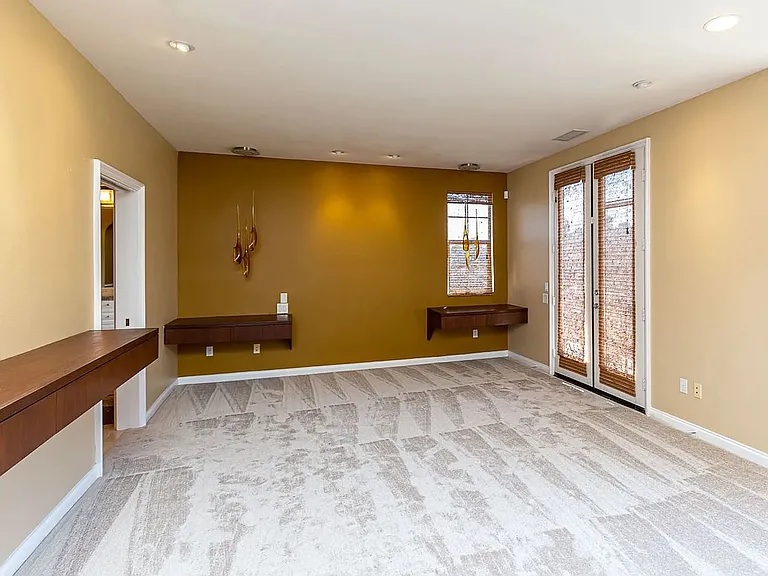 2515 Ridgegate Row — Photo 11