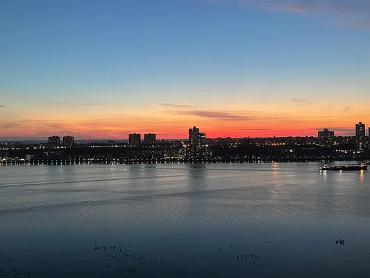 Rented by Compass | media 16