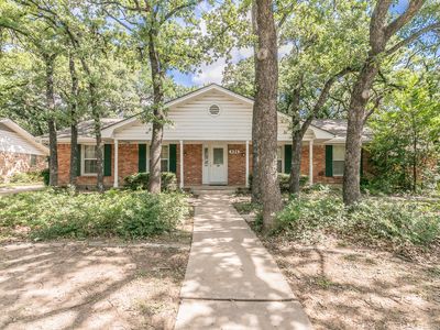 936 Mountain Ter, Hurst, TX, 76053