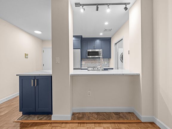 2nd image of 242 Barrow St APT 2B