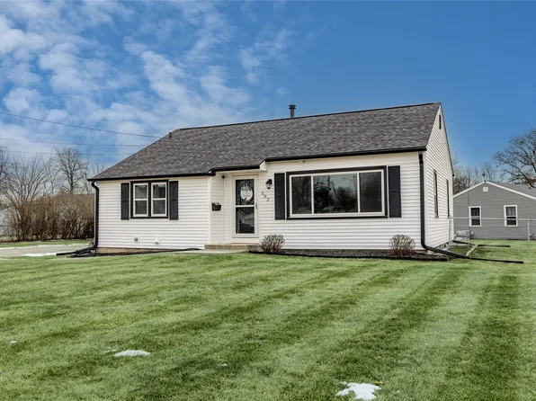 302 E 15th St N, Newton, IA 50208