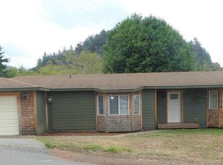 94300 Coldiron Hill Rd, Gold Beach, OR 97444
