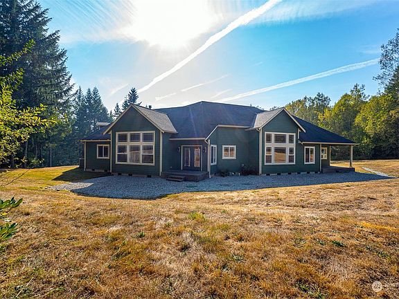 3rd image of 7702 152nd Ln SE