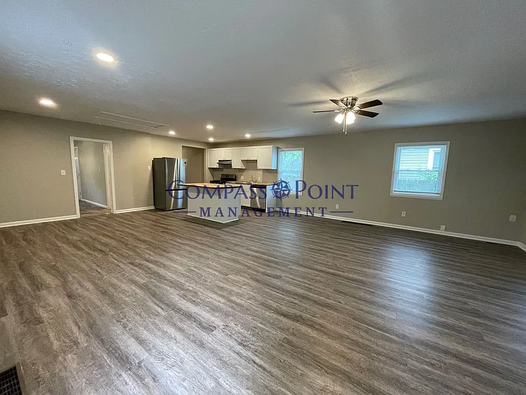 259 Lincoln Ave — Photo 3