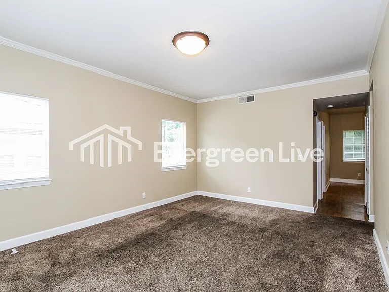 200 Lamplighter Ln — Photo 4