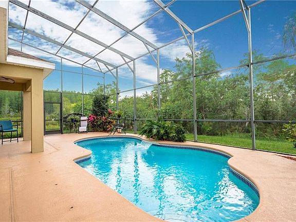 Private pool oasis!