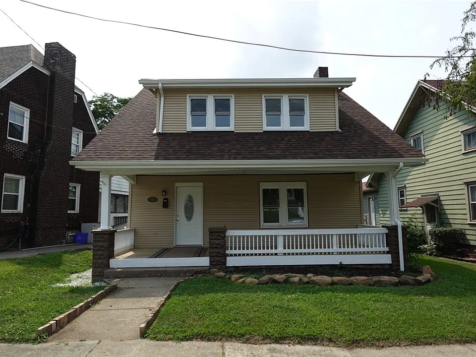 235 Wayne St
