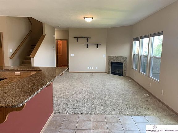 4th image of 4502 Hansen Ave