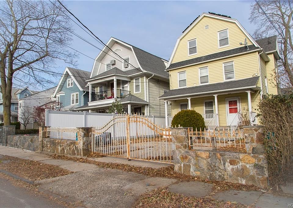 1st image of 27 Robertson Ave