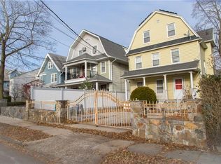 27 Robertson Ave, White Plains, NY 10606