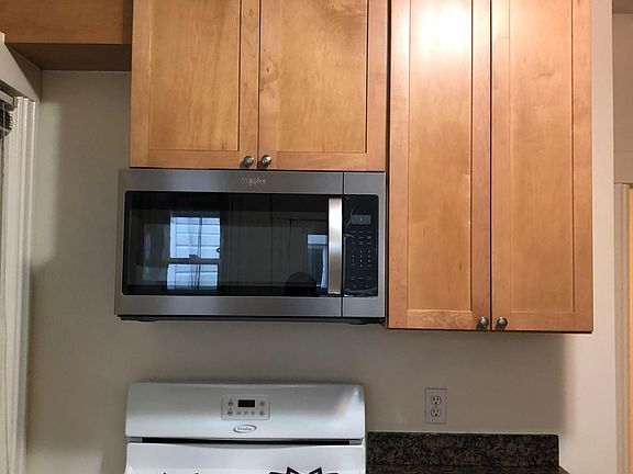 4th image of 460 Fell St APT 3