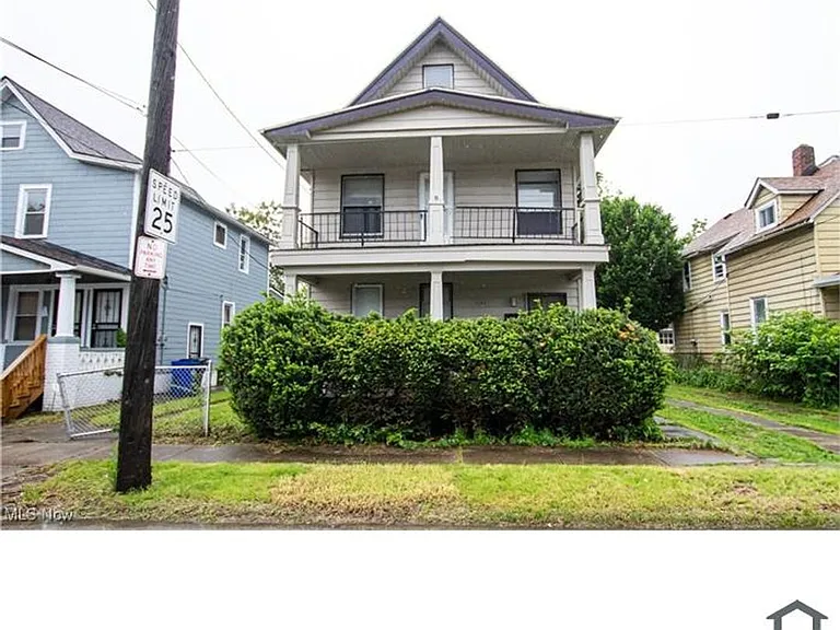 5806 Bonna Ave #UP — Photo 1