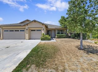 1811 Cape Horse Dr, San Jacinto, CA 92582