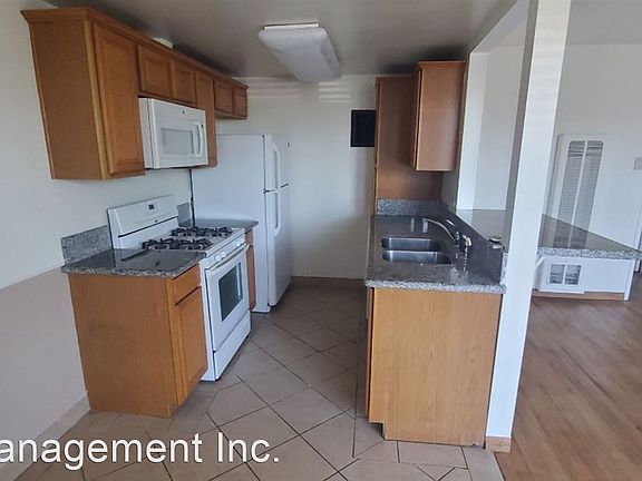 4th image of 2336 N Ontario St #10299689