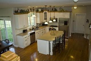 2nd image of 106 Buckingham Ln