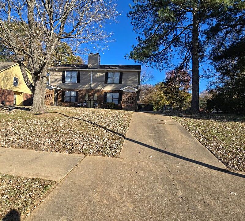 1st image of 2174 Oldfield Dr