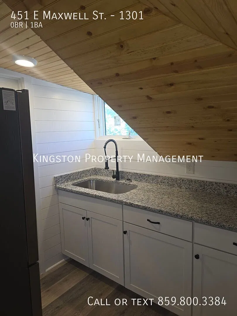 Remodeled Studio Apartment Near Woodland Park & UK — Photo 2