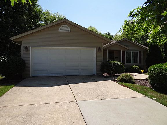 2nd image of 1543 Lasalle Ct