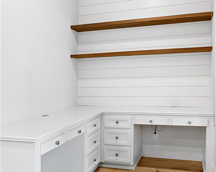 71 Vantis Dr — Photo 11