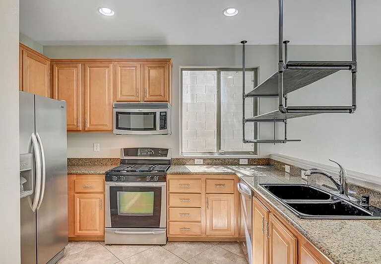 9152 Kentwell Ave — Photo 18