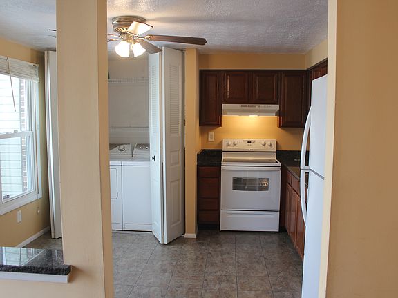 3rd image of 19506 Twinflower Cir