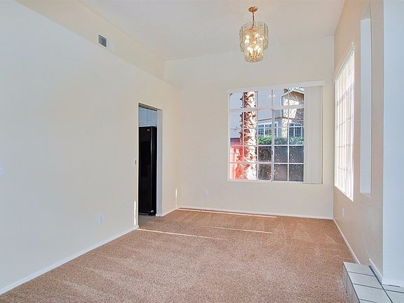 4th image of 27578 Rosebay Ct