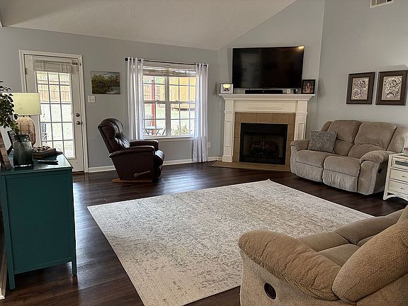5th image of 225 Reed Cir