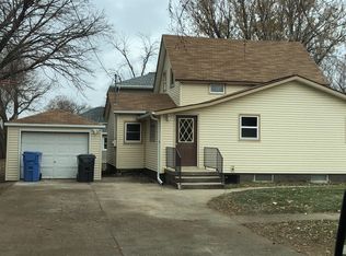 135 3rd Ave SW, Le Mars, IA 51031