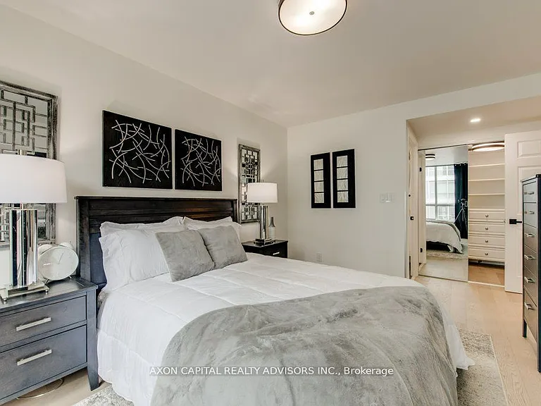 168 Simcoe St #1513 — Photo 8