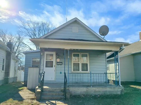235 4th Ave N, Clinton, IA 52732