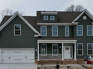 916 Hugh Ln, Chesapeake, VA 23322