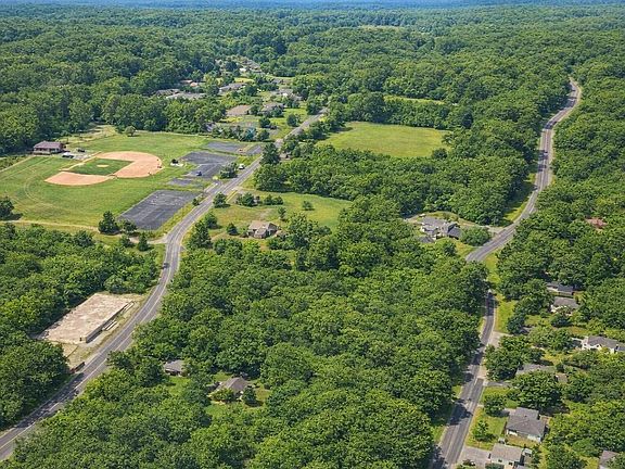 4th image of Glade Rd