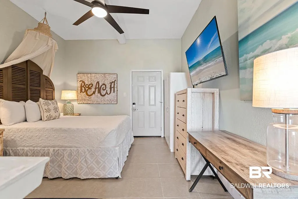 Studio, 1.0 bath, 279 sqft, $1,500 — Photo 3