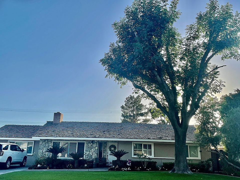 2nd image of 331 Terrace Cir