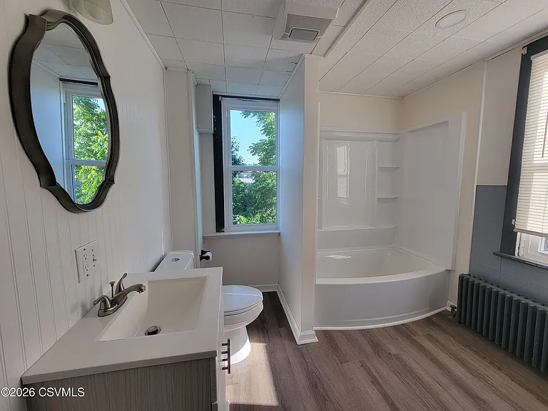 934 W Independence St — Photo 15