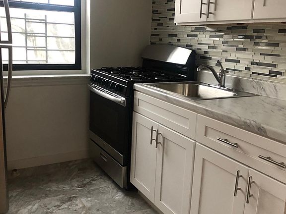 4th image of 13720 45th Ave APT 3W
